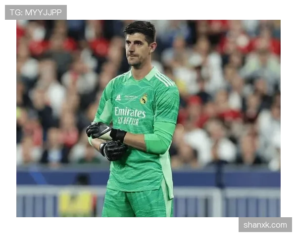 库尔图瓦：比利时黄金一代的门线支柱与2018世界杯金手套得主